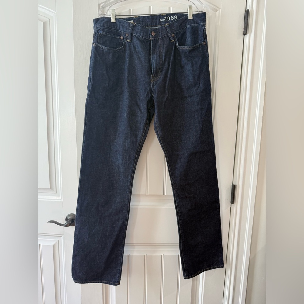 GAP Men's Indigo Straight Jeans